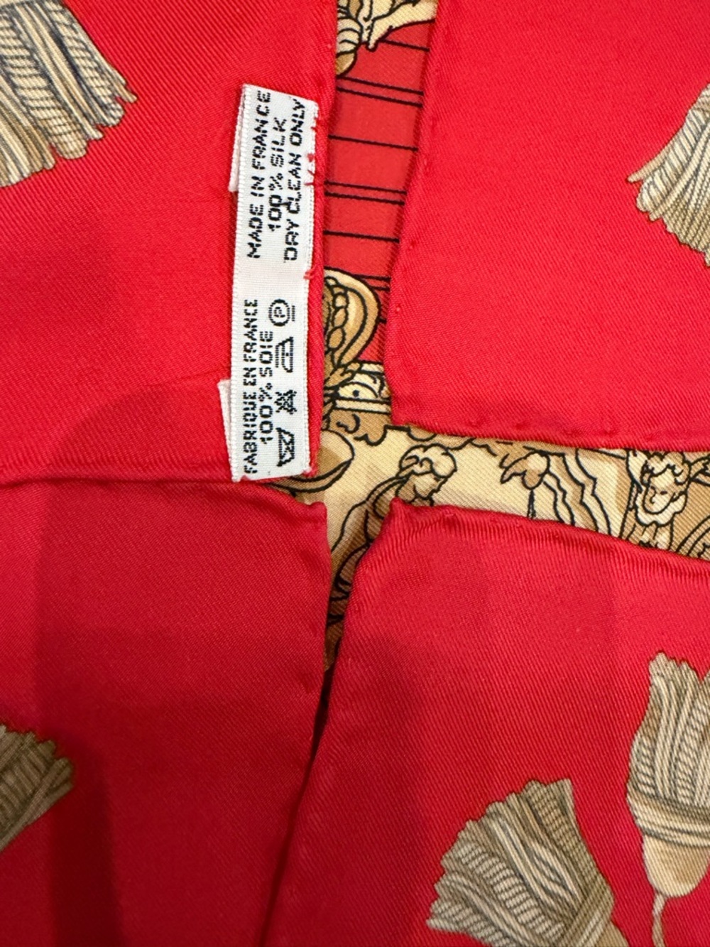 Hermes Coral Red and Gold Silk Scarf VUE DU CARROSSE DE - Picture 4 of 9